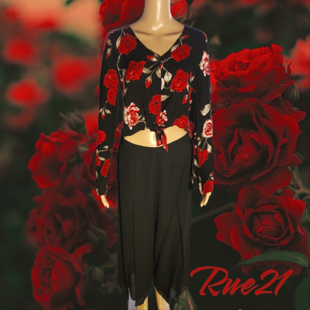 Rue21 Button Down Tummy Tie Blouse